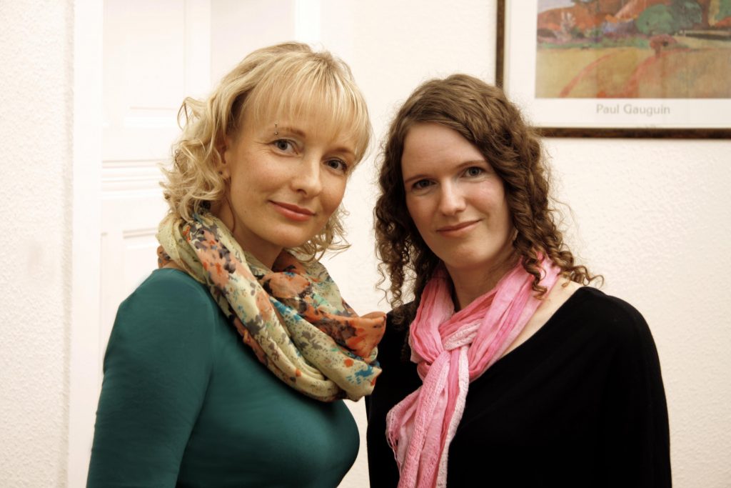 Frau Fischer (l.) und Frau Schmidt (r.)